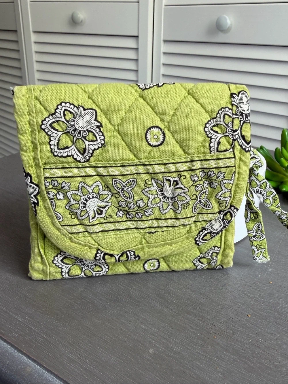Vintage Vera Bradley Green Tri Fold wallet - Picture 2 of 4